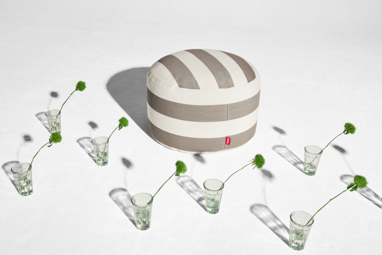 Fatboy - Point Large Outdoor Pouf di grandi dimensioni - adatto per ambienti esterni, marrone, 70x70x40 cm - immagine 5